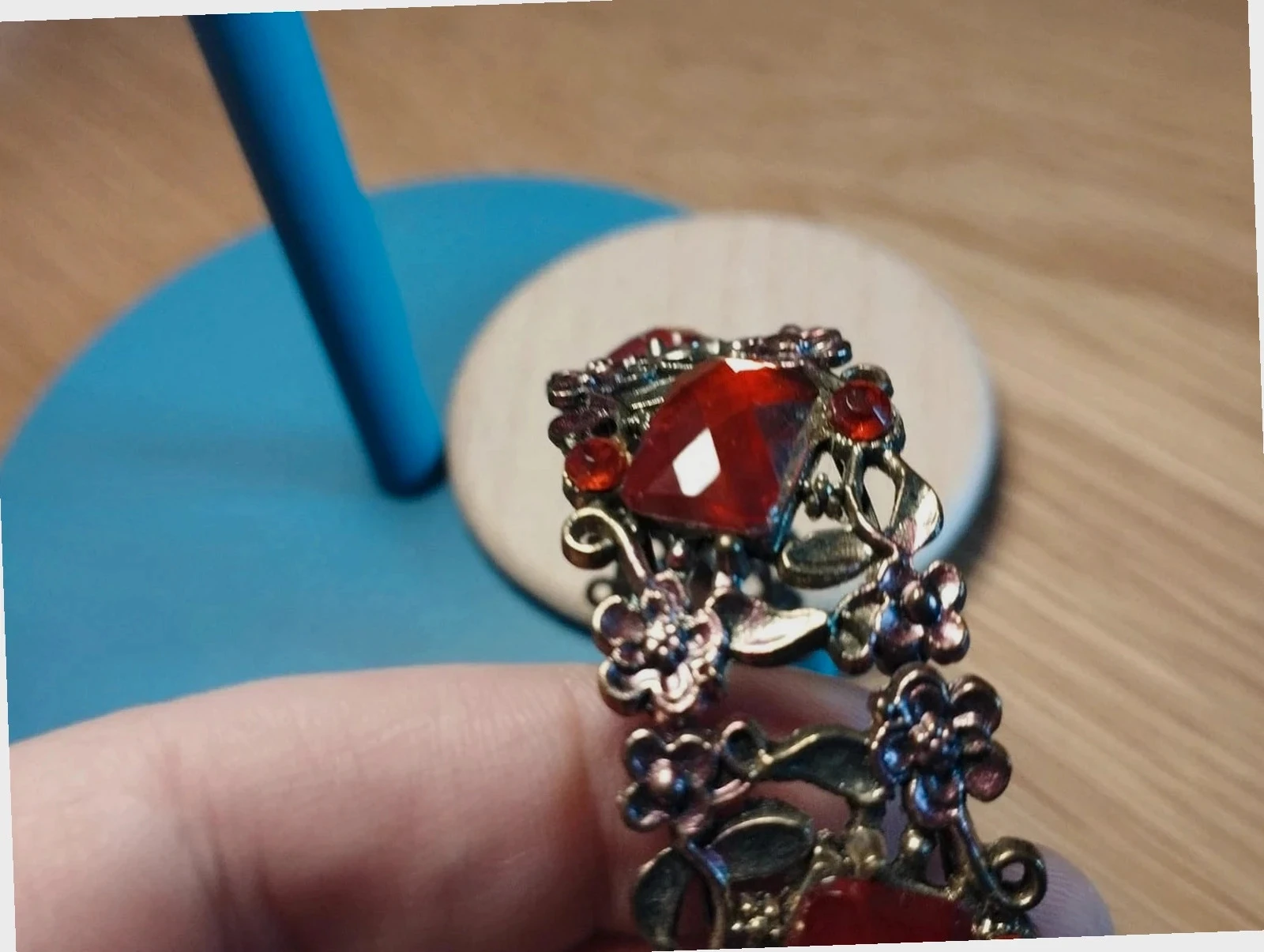 Brazalete de fantasía vintage para mujer. En perfecto estado – photo 4